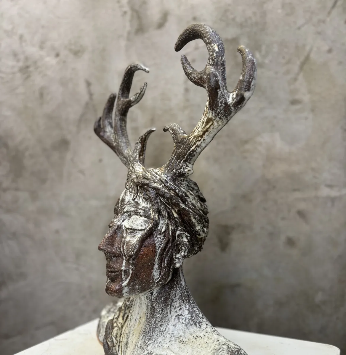 CROWNED IN NATURE — Stoneware. Ceramic work by Dubravka Sabljak. View 3 of 3.