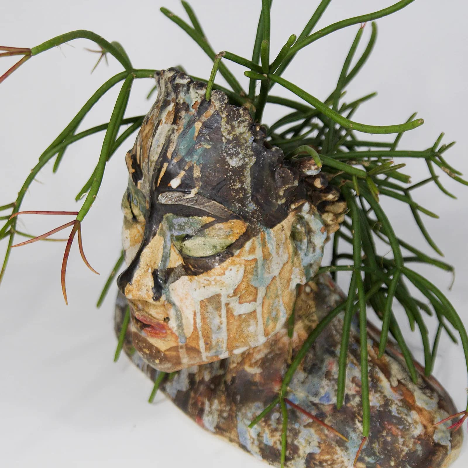 KAHUNA — Stoneware, 28cm x 32cm. Ceramic work by Dubravka Sabljak. View 1 of 3.